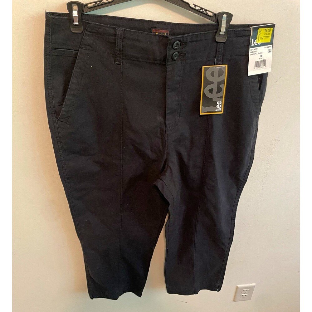 Lee Women's Black Mid Rise Solid Capri Pants Flat Front Pockets Button 12